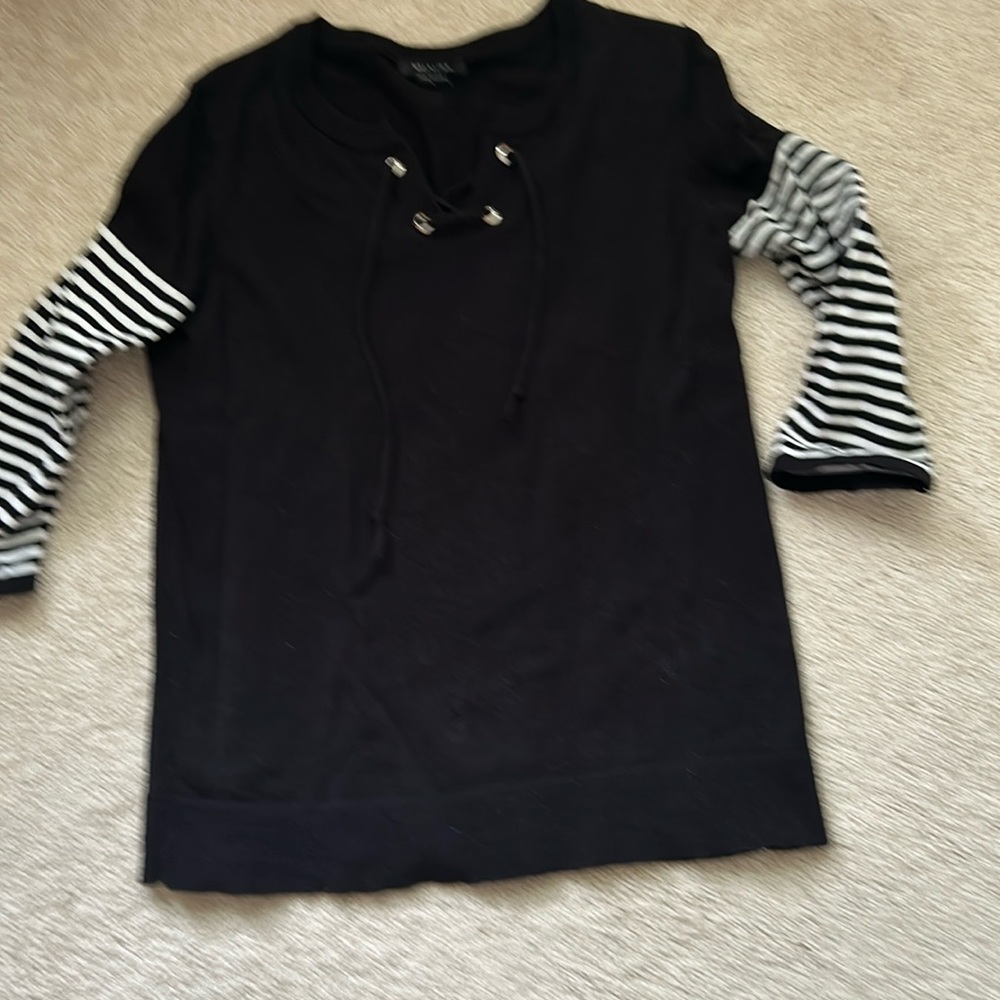 3/4 sleeve sweater.